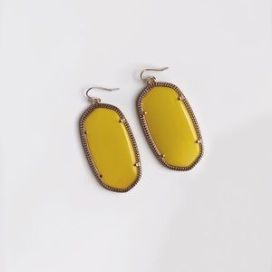 Kendra Scott Elle Earrings in Yellow